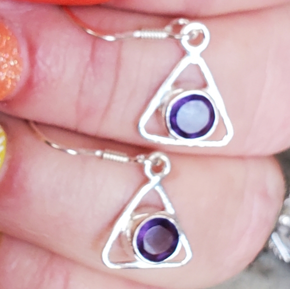 Jewelry - Genuine 2ct African Amethyst Earrings